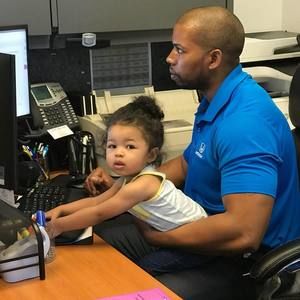 Meet your Posher, Derrick